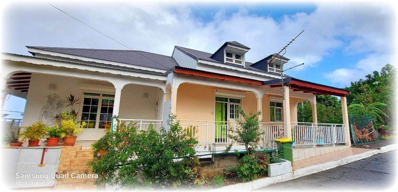 Fefe Apartment Vieux-Habitants Exterior photo